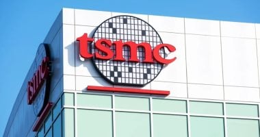 أبل تخطط لشراء نصف إنتاج شرائح 2 نانومتر من TSMC