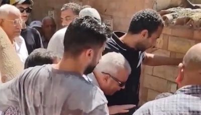 المئات يشاركون في جنازة سمير الطنطاوي لاعب تنس الطاولة المتوفى خلال مشاركته ببطولة الجمهورية للإعاقة الحركية| بث مباشر